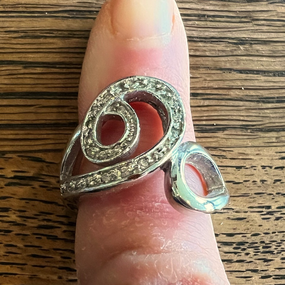 Lia Sophia abstract scroll cubic zirconia ring size 8